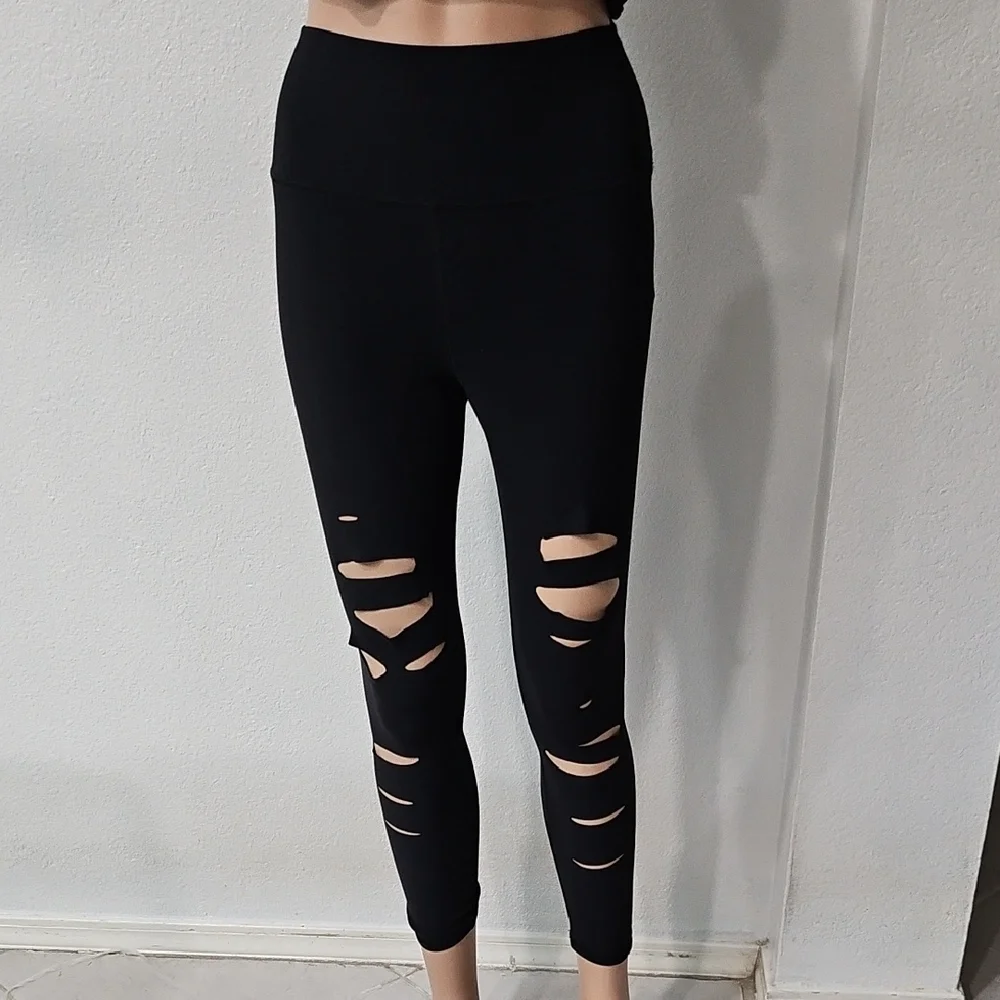 ALO Yoga Black High-Waist Ripped Leggings - Picture 4 of 8